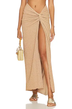 REVOLVE DEVON WINDSOR Devon windsor falda gwen en color oro metálico talla M/L en - Metallic Gold. Talla M/L (también en XS/S).