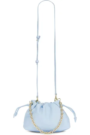 REVOLVE Studio Amelia Studio amelia bolso alexandra petite drawstring en color bebe azul talla all en - Baby Blue. Talla all.