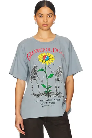 REVOLVE DAYDREAMER Daydreamer camiseta gráfica gratteful en color roca talla L en - Slate. Talla L (también en M, S, XL, XS).
