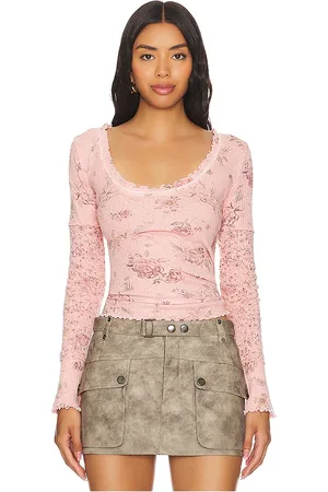 REVOLVE Free People Free people top térmico free people clover printed en color rosado talla S en - Pink. Talla S (también en XS).