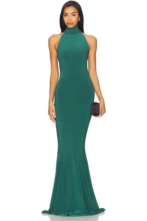 REVOLVE Norma Kamali Norma kamali vestido largo halter en color verde oscuro talla L en - Dark Green. Talla L (también en M, S, XL, XS, XXS).