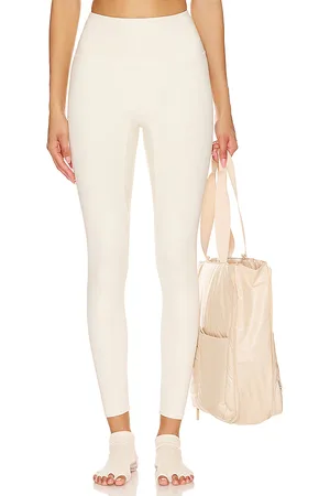 REVOLVE WellBeing + BeingWell Wellbeing + beingwell flowwell callista 7/8 legging en color blanco talla L en - White. Talla L (también en S).