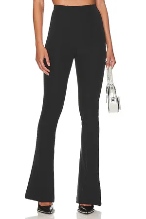 REVOLVE Lovers and Friends Lovers and friends pantalón tish en color talla L en - Black. Talla L (también en XS).
