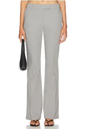 REVOLVE Lovers and Friends Lovers and friends pantalón jones en color talla M en - Grey. Talla M (también en XL).