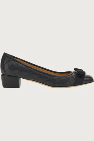 Salvatore Ferragamo Zapatos de salón Vara Negro Talla 34.5