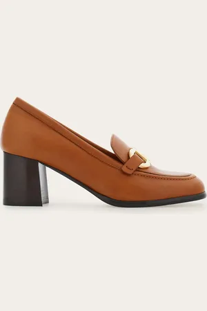 Salvatore Ferragamo Mocasines con tacón y Gancini Talla 35.5
