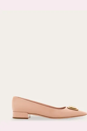 Salvatore Ferragamo Zapatos de salón New Vara plate Rosa Talla 35