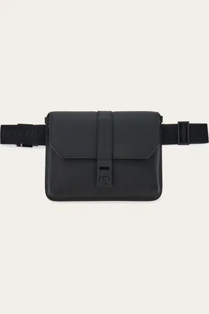 Salvatore Ferragamo Riñonera con hebilla Gancini Negro
