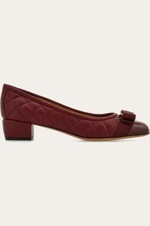 Salvatore Ferragamo Zapatos de salón Vara Rojo Talla 35