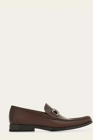 Salvatore Ferragamo Mocasines adorno Gancini Marrón Talla 40