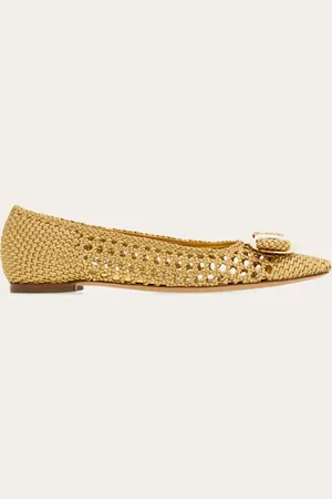 Salvatore Ferragamo Zapatos de salón New Vara plate Oro Talla 36