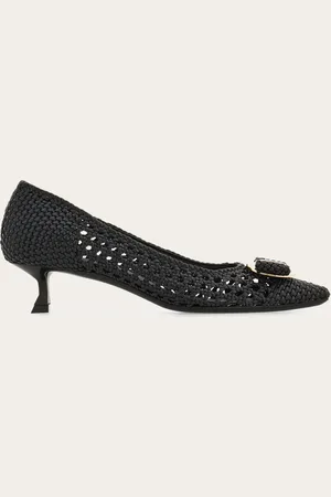 Salvatore Ferragamo Zapatos de salón new Vara plate Negro Talla 35.5