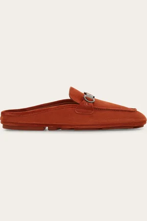 Salvatore Ferragamo Mules adorno Gancini Rojo Talla 40.5