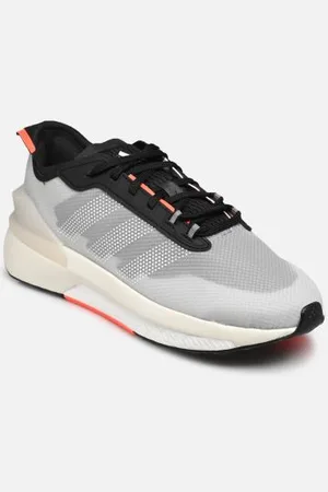adidas Avryn M