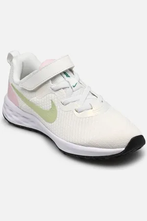 Nike Revolution 6 Nn Se (Psv)