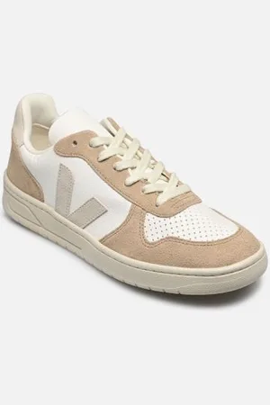 Veja V-10 Chromefree Leather M