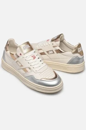 Caval Playground W