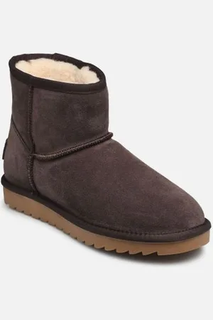 Colors of California Winter Boot in suede