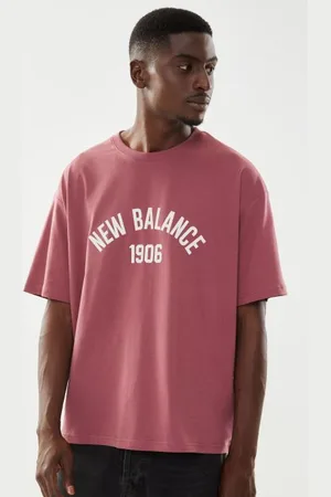 New Balance Essentials Varsity Oversized T-Shirt