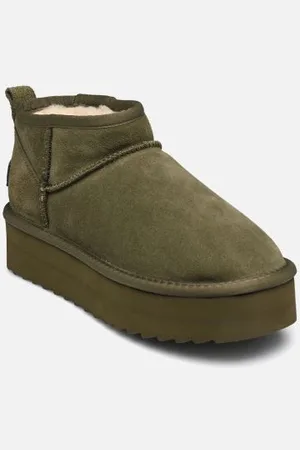 Colors of California Platfrom winter boot in suede