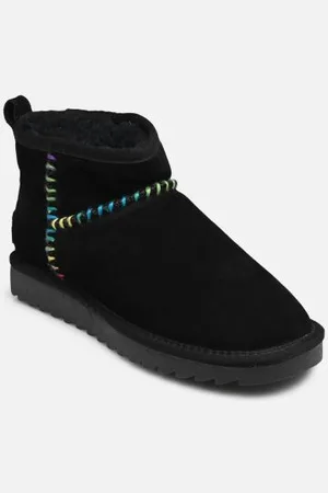 Colors of California Winter boot with stitching