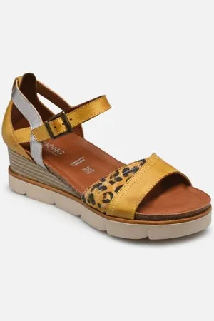 Dorking Agnes D8785 NEW