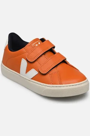 Veja Small Esplar Velcro Leather
