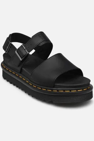 Dr. Martens Voss Black Hydro