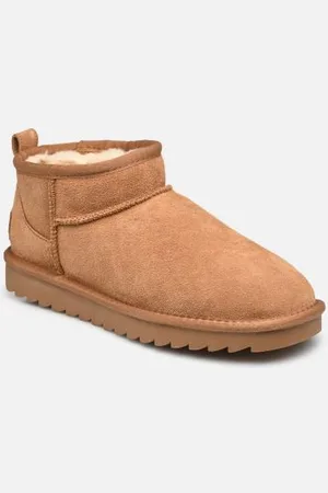 Colors of California Short Winter boot in suede