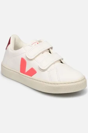 Veja Small Esplar Velcro Leather