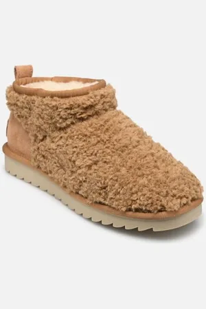 Colors of California Short winter boot in teddy