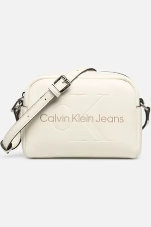 Calvin Klein Sculpted Camera Bag1
