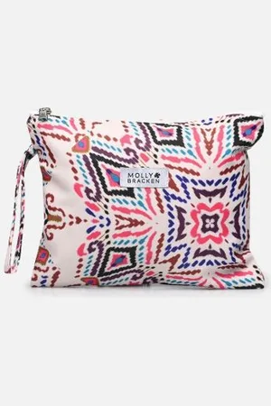 Molly Bracken BA139EDE
