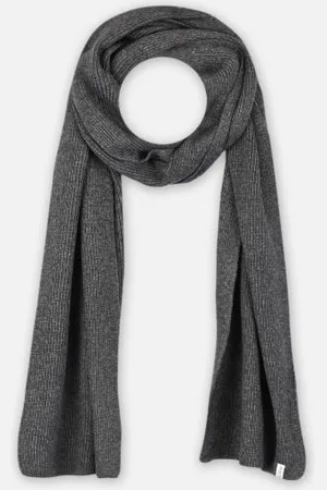 SELECTED Slhcray Scarf B
