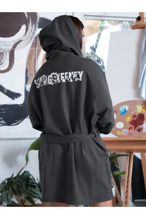 Savage X Fenty Forever Savage Showgirl Short Robe