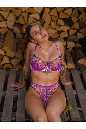 Savage X Fenty Mod Poppy Unlined Lace Balconette Bra