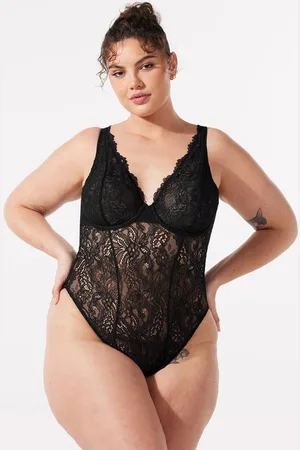 Savage X Fenty Romantic Corded Lace Underwire Teddy