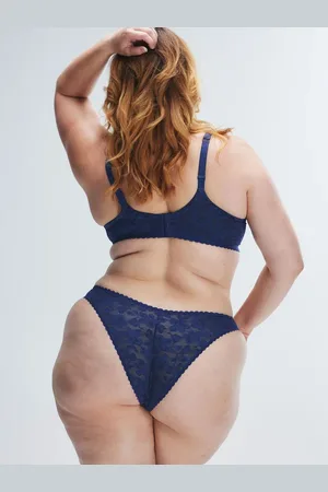 Savage X Fenty Lavish Lace Brazilian Panty