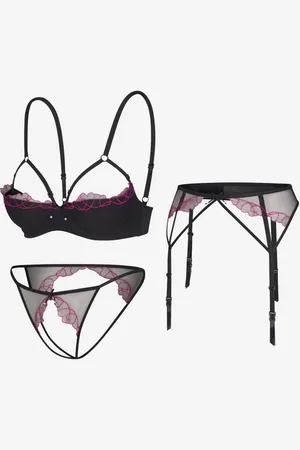 Savage X Fenty Catch Me Cupid Lingerie Set