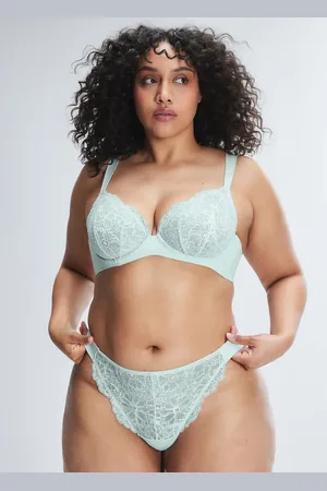 Savage X Fenty Bold Lace Thong Panty
