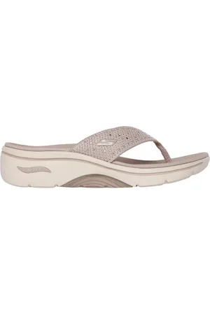 Skechers GO WALK Arch Fit 2.0 Sandal - Claire en , talla 35, Vegan