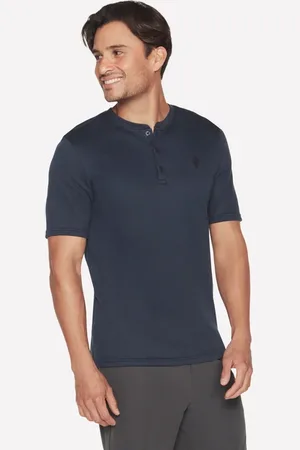 Skechers GOKNIT Pique pantalones cortos Sleeve Henley en , talla 3XL