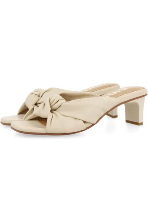 Gioseppo Zapatos de tacón bahge para mujer