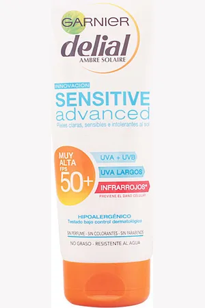 Garnier Protección solar Sensitive Advanced Leche Spf50+ para mujer