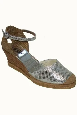 Cbp - Conbuenpie Alpargatas Alpargatas de mujer plateada con cuña by CBP para mujer