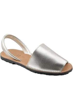 Cbp - Conbuenpie Sandalias Cbp|Abarcas menorquinas piel metalizado platino|Mujer para mujer