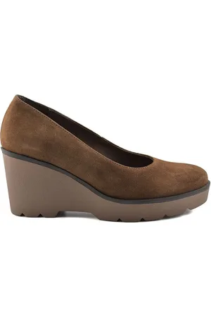 CASUAL Zapatos de tacón Zapatos marrones de piel con cuña by para mujer