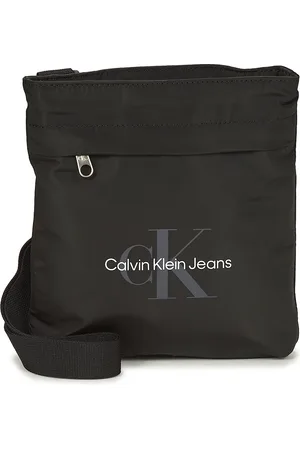Calvin Klein Bolso SPORT ESSENTIALS FLATPACK 18 para hombre