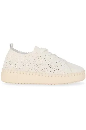 Chika 10 Zapatos Bajos CARMEN UP 01 para mujer
