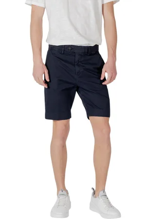 Antony Morato Short MARK SLIM FIT WITH LOGOED RUBBER FLAG MMSH00202-FA800197 para hombre